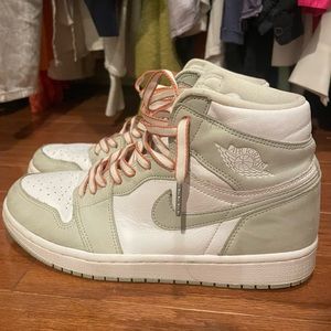 Nike Jordan 1 Retro High Seafoam